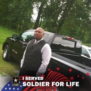 Meet your Posher, Whitney